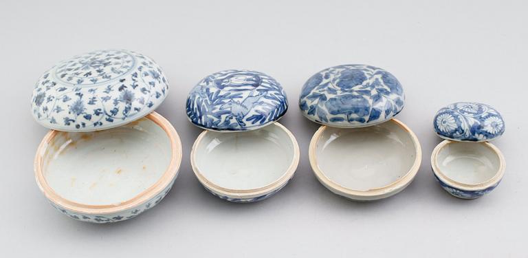 LOCKDOSOR, 4 st, porslin, Ming 1500-/1600-tal.
