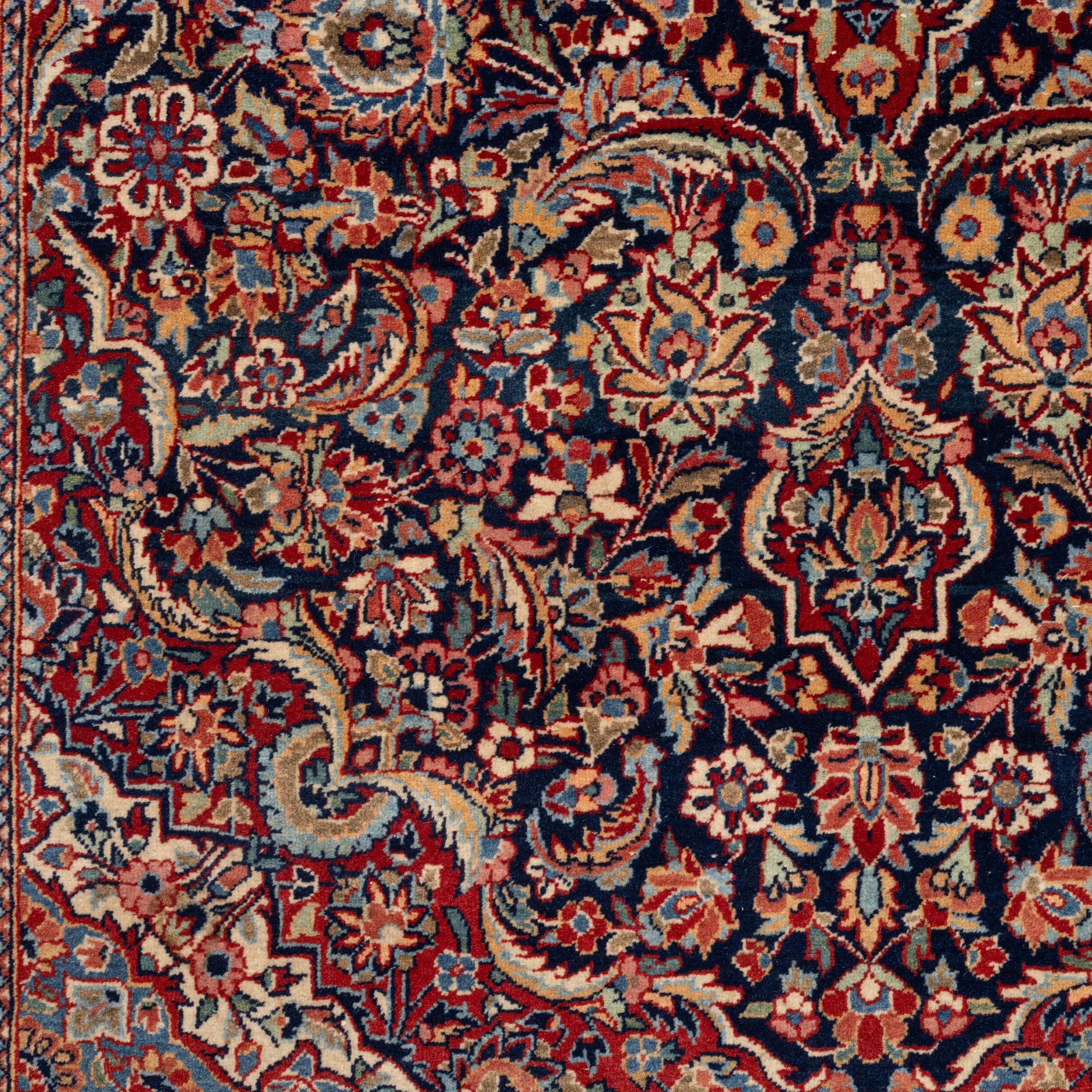 Carpet, oriental, approx. 198 x 130 cm.