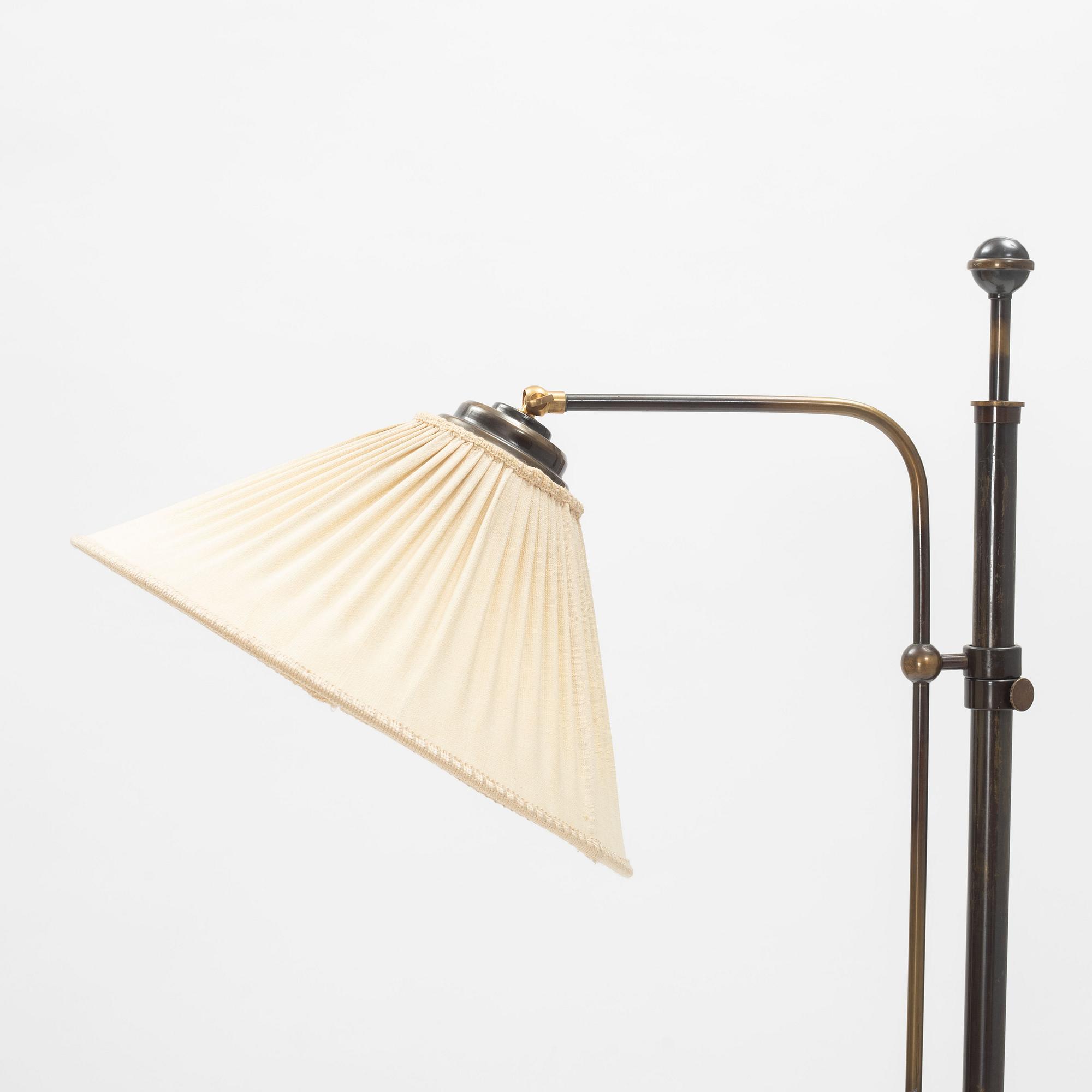 A 1930's floor lamp.