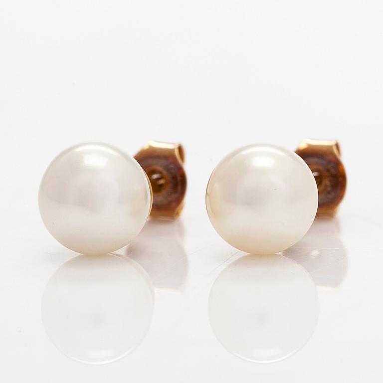Örhängen och hänge, 14K vit/gultguld, odlade pärlor och diamant ca 0.07 ct enligt gravyr.
