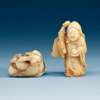 1621. Two Chinese nephrite sculptures.