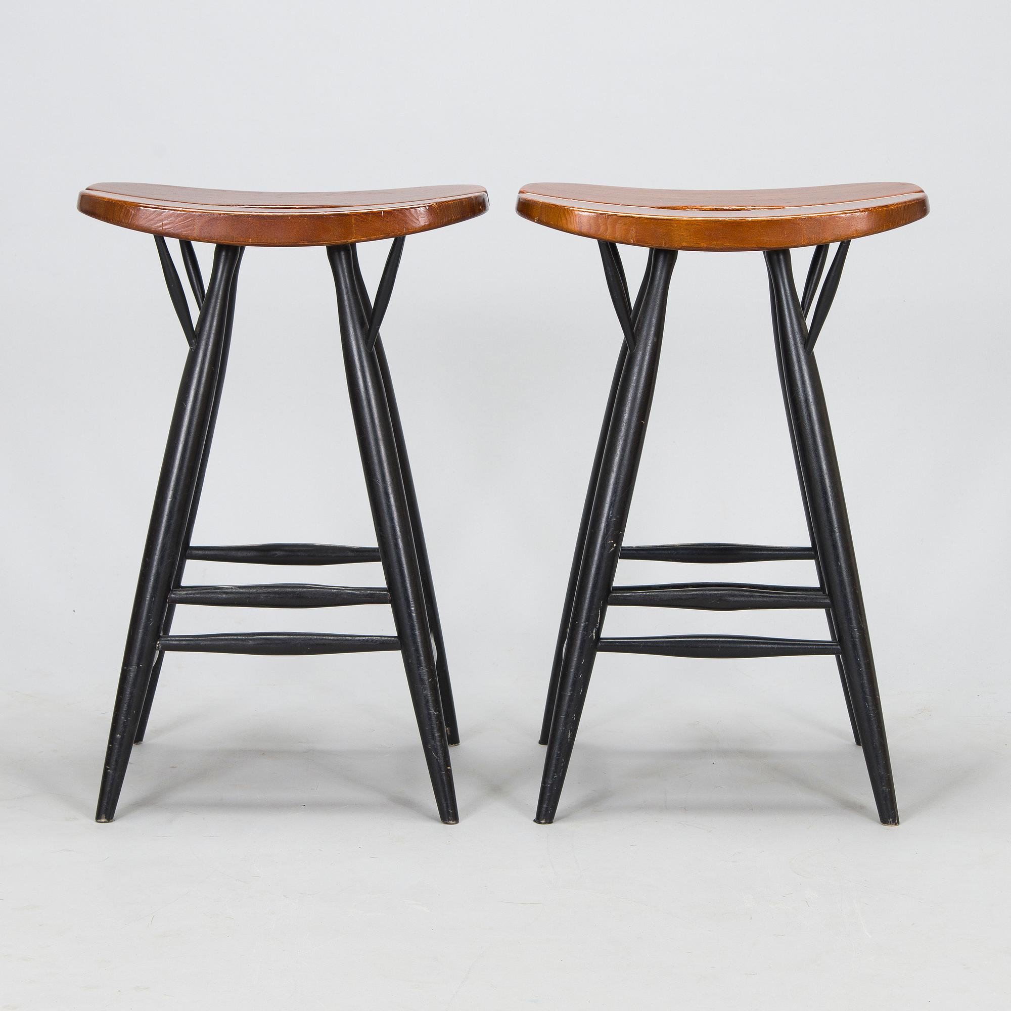 Ilmari Tapiovaara, barstolar, 2 st, "Pirkka", Artek, 2000-tal.