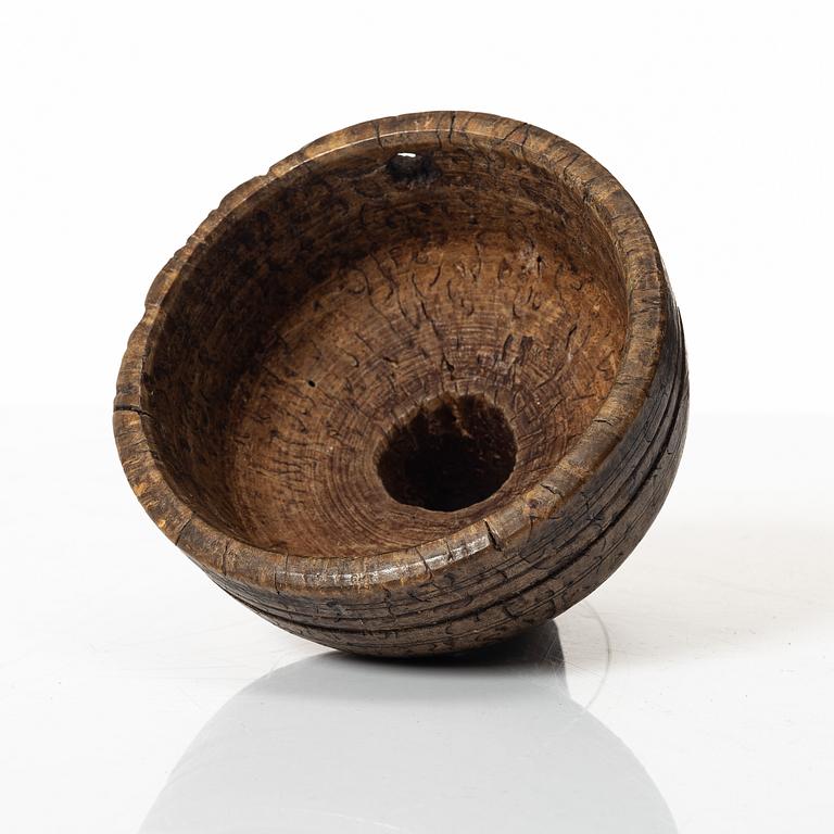 Träföremål, sex stycken, 1700 - 1800-tal.