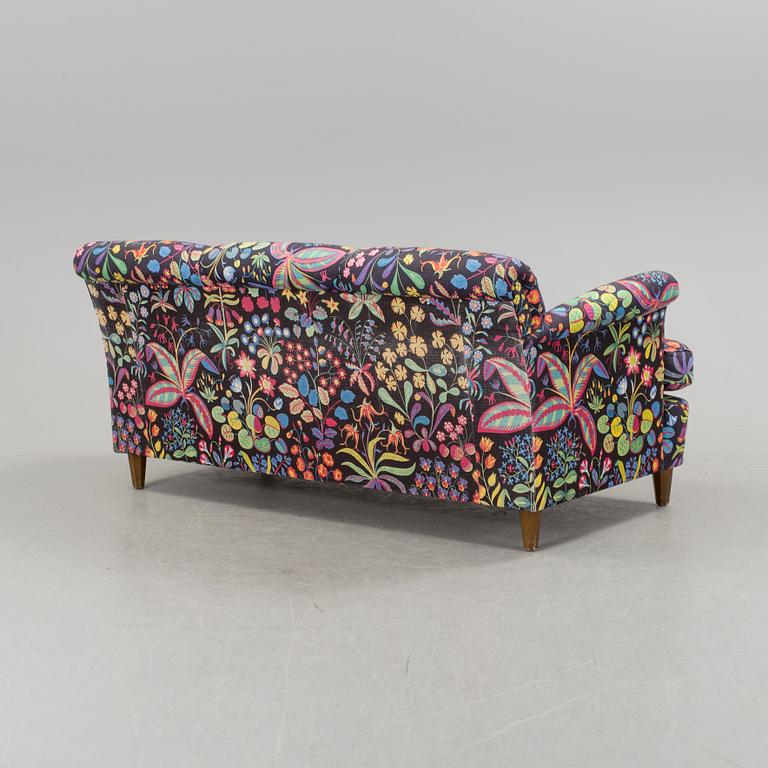 JOSEF FRANK, soffa, Firma Svenskt tenn, modell 703.