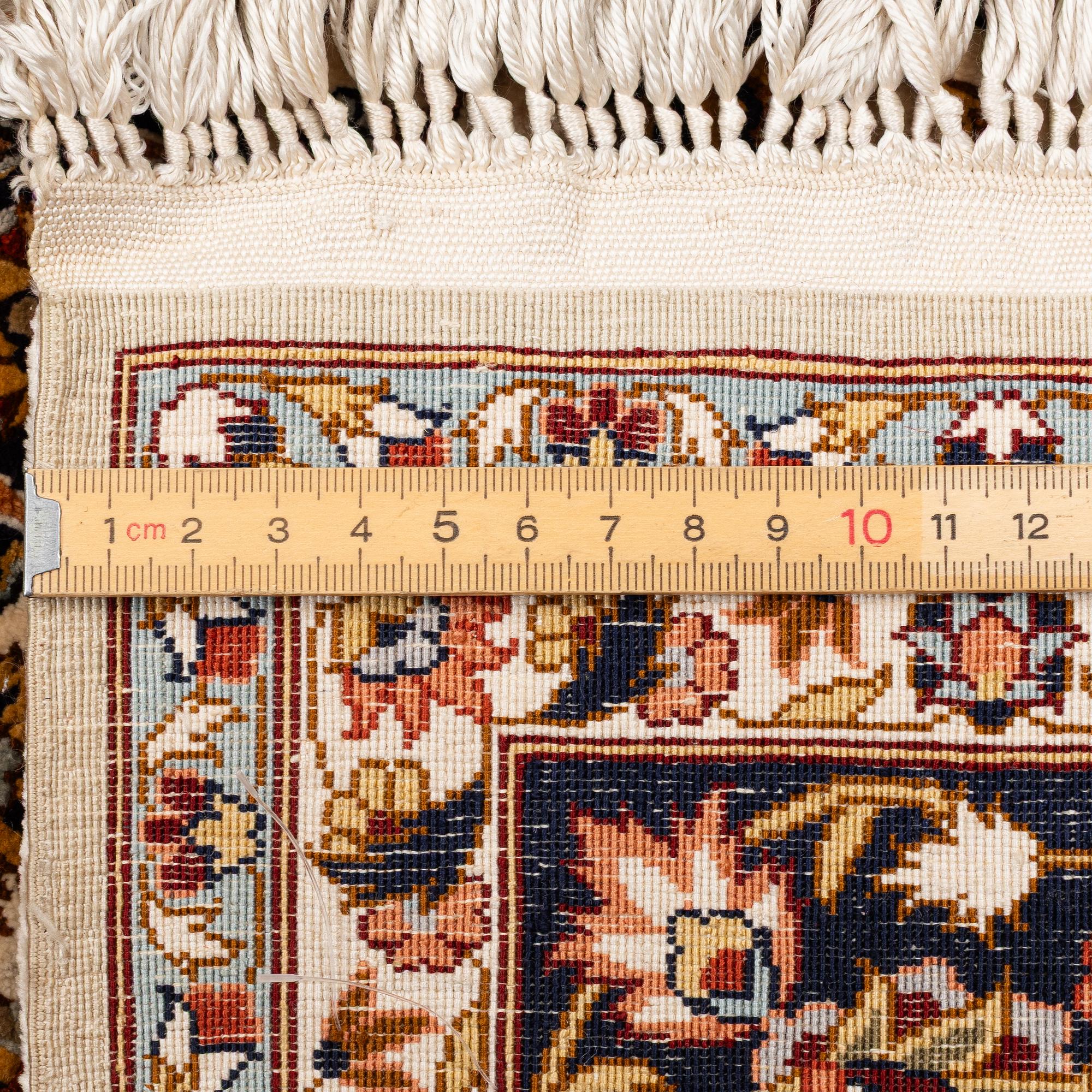 Carpet, silk Ghom, approx. 155 x 93 cm.