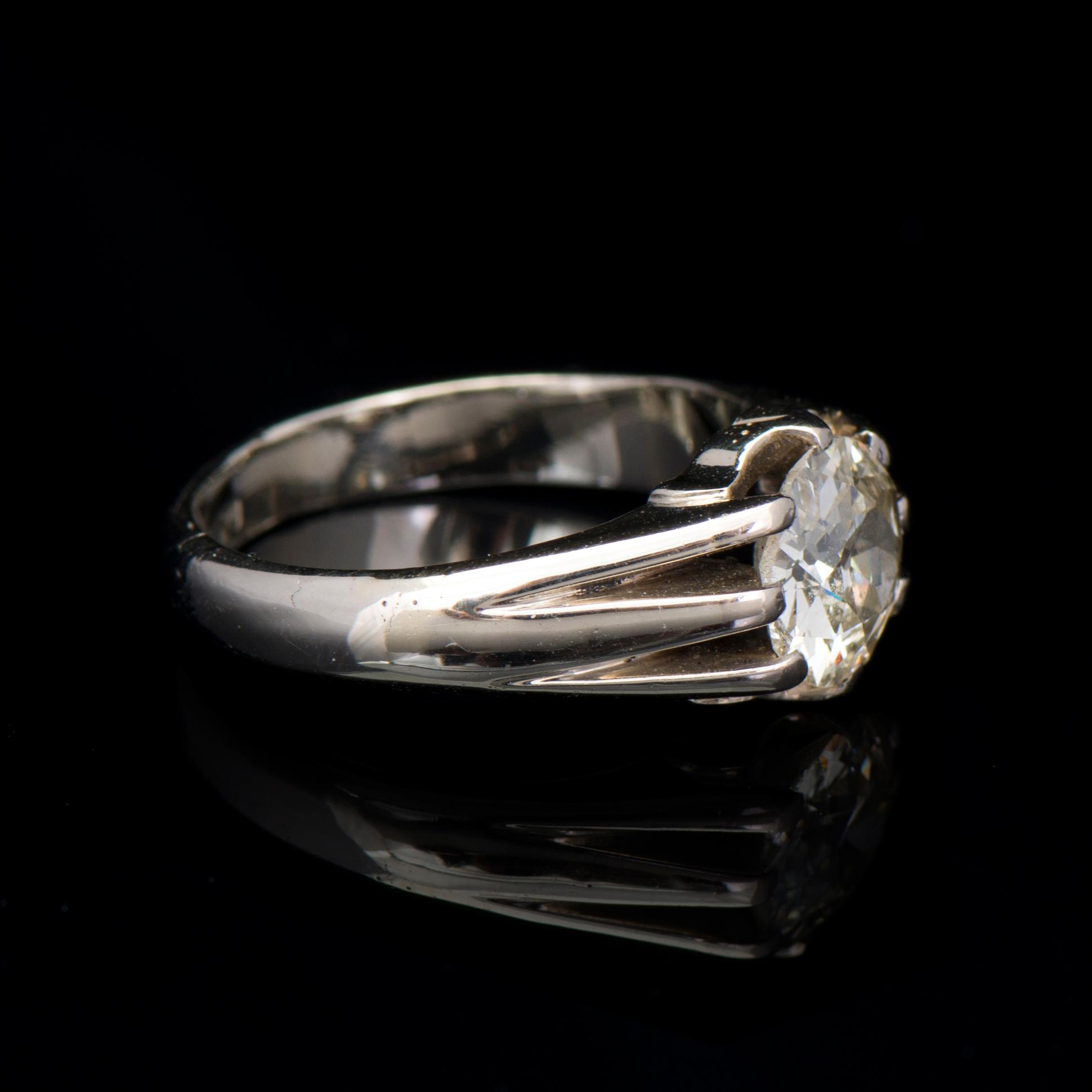 RING, gammalslipad diamant, 18K vitguld.