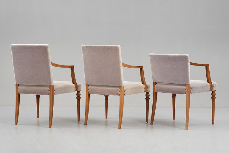 Swedish Grace, 4 stolar + 2 + 1 karmstol, enligt uppgift vinst i Stockholms Stads Hantverksförenings lotteri, 1920-tal.
