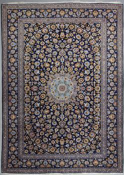 A carpet, Kashan ca 415 x 300 cm.