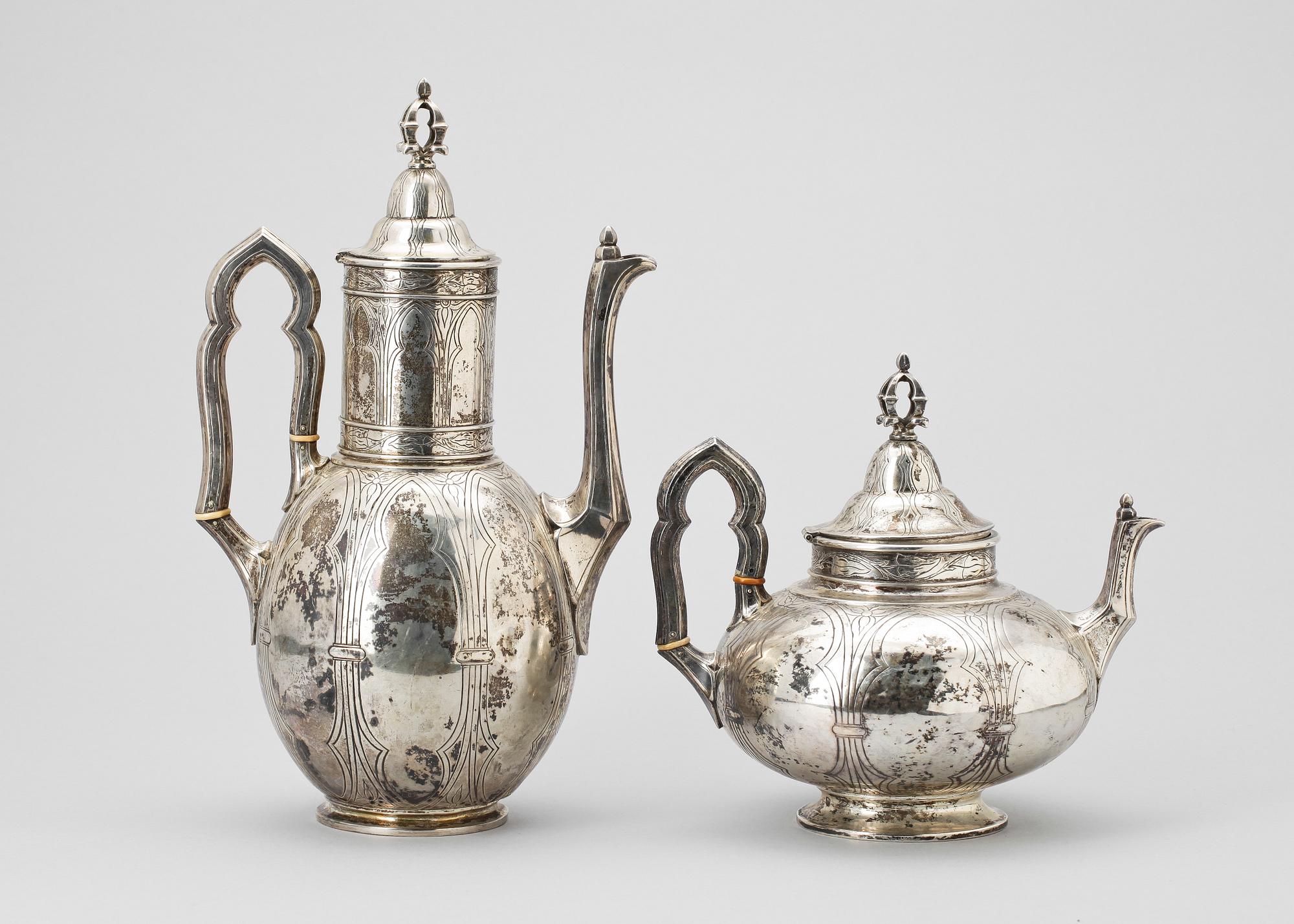 KAFFE SAMT TEKANNA, silver, Köpenhamn, Danmark, 1866. Tot vikt ca 1522.