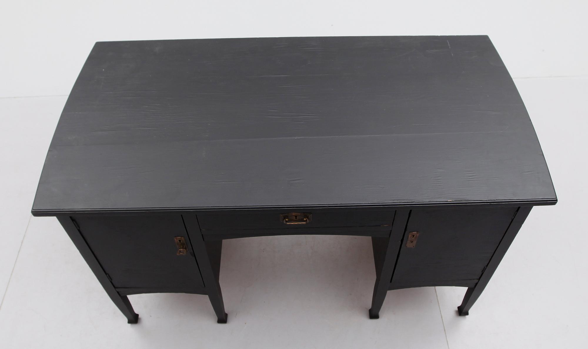 HURTSSKRIVBORD, 1900-talets första hälft.