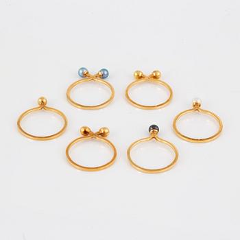 THERESIA HVORSLEV, six gold rings with cultured pearls.