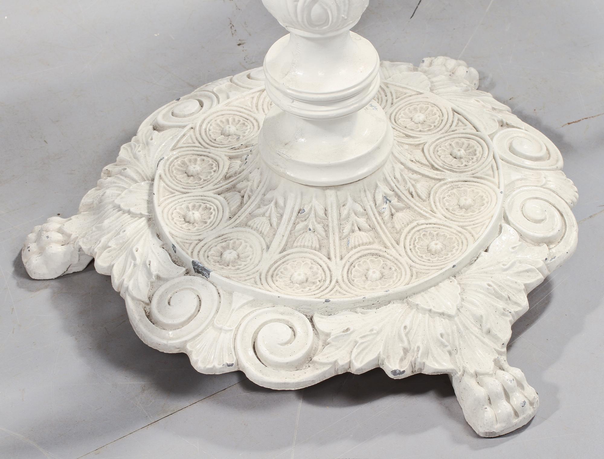 TRÄDGÅRDSBORD och TRÄDGÅRDSSTOLAR, ett par, 1900-talets andra hälft.