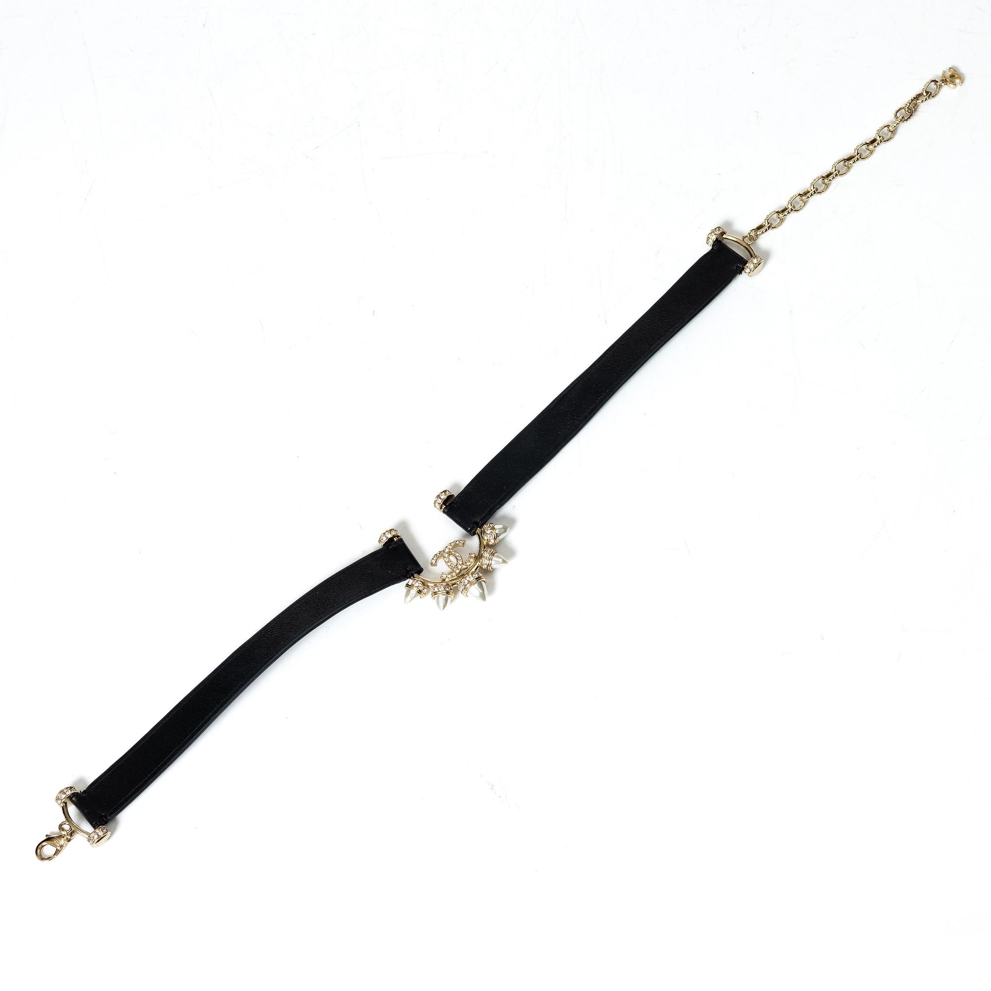 Chanel, necklace, choker, 2022.