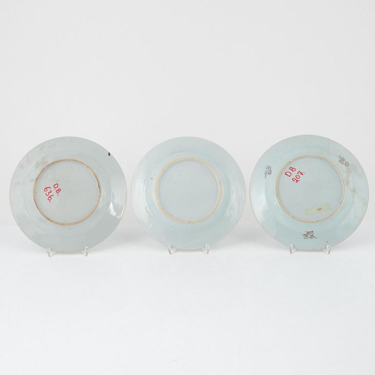 Five porcelain plates, China, 18th cetnury.