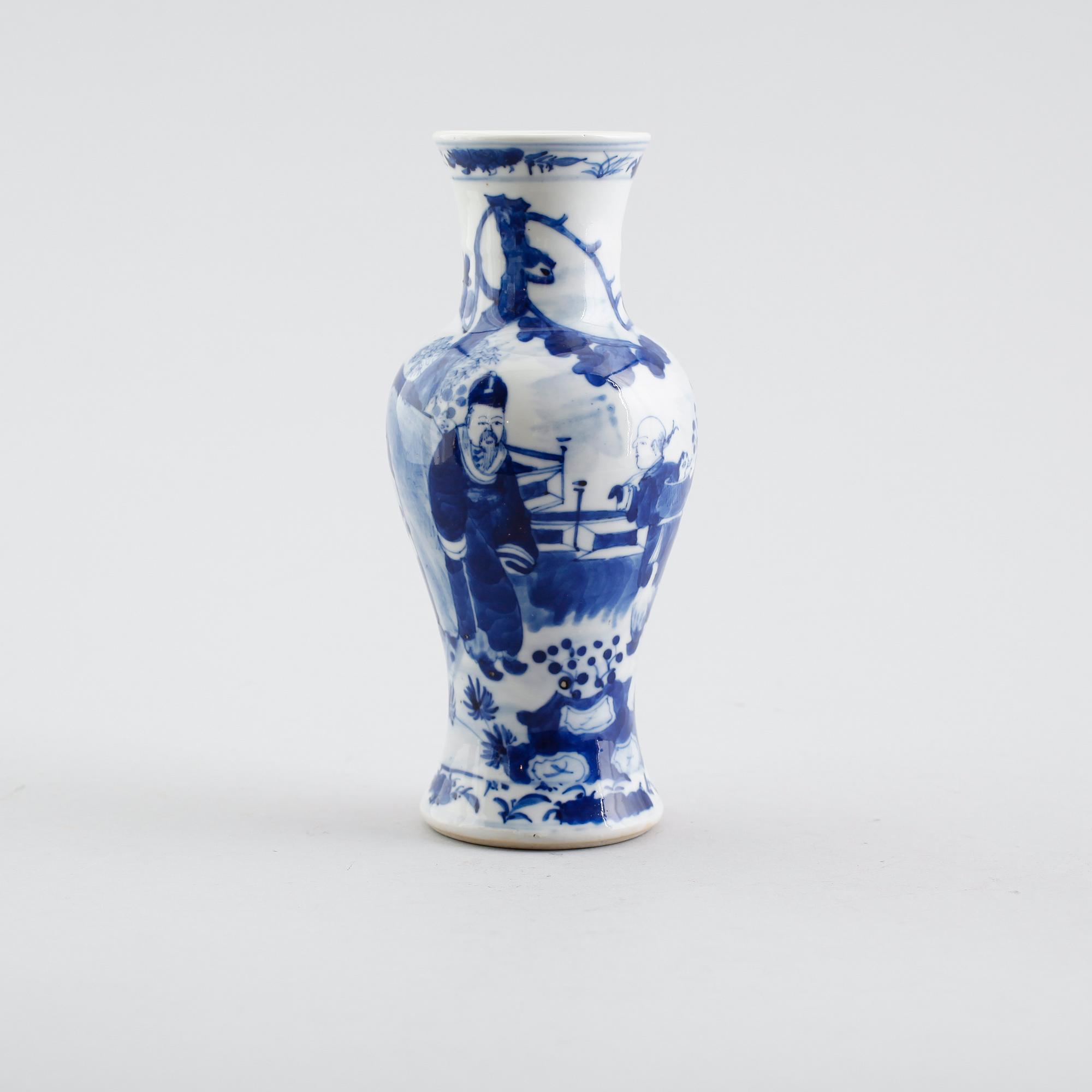 VAS, porslin, Kina, sannolikt 1800-tal.