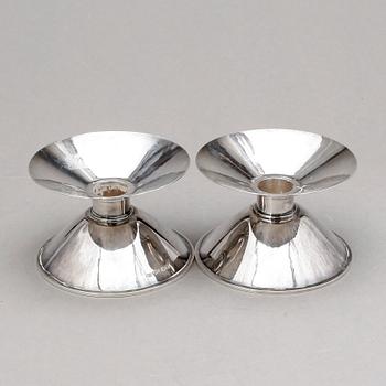 LJUSSTAKAR, ett par, silver, Hugo Strömdahl, Stockholm, 1952. Vikt ca 288g.