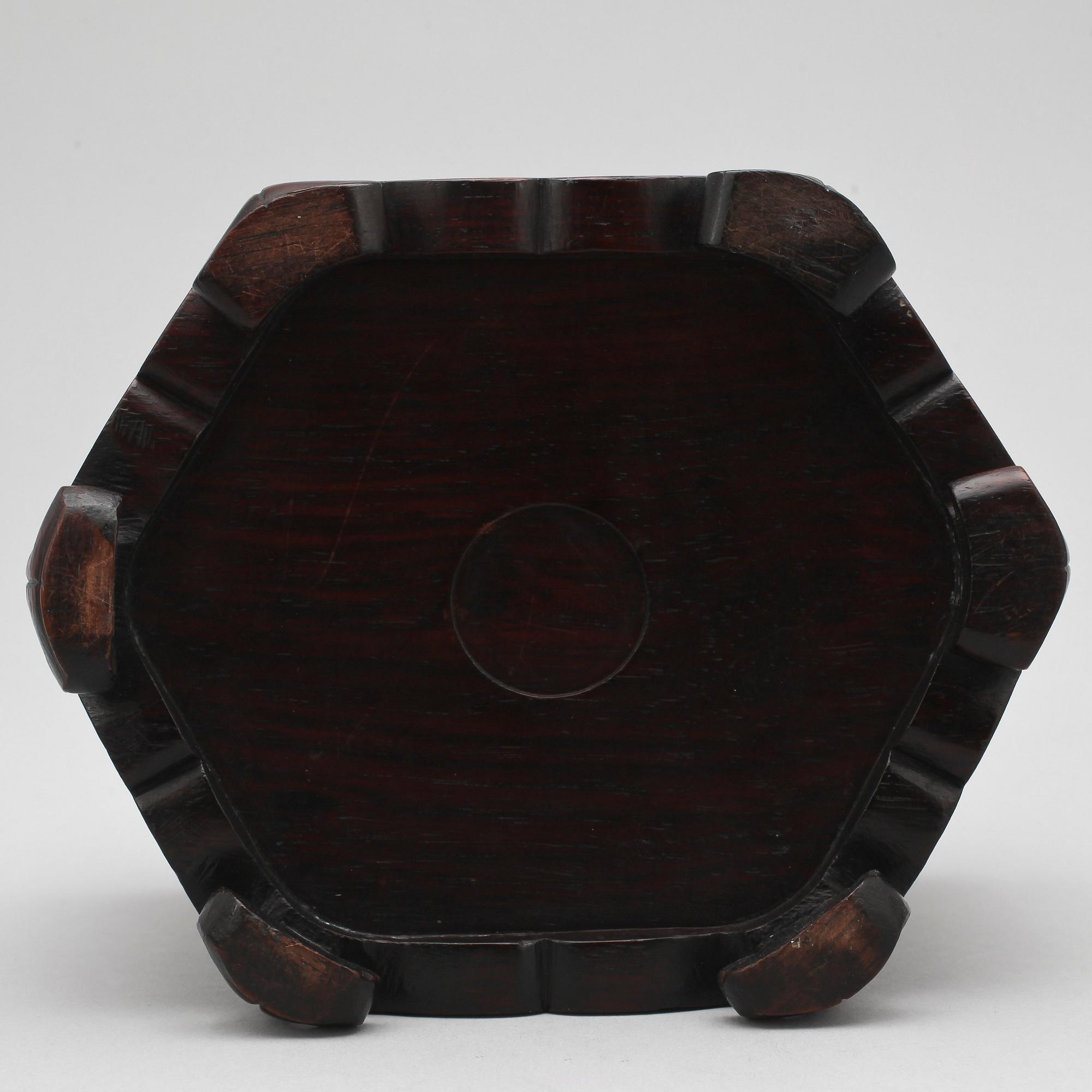 ASK, trä och sten, sannolikt Kina, 1900-tal.