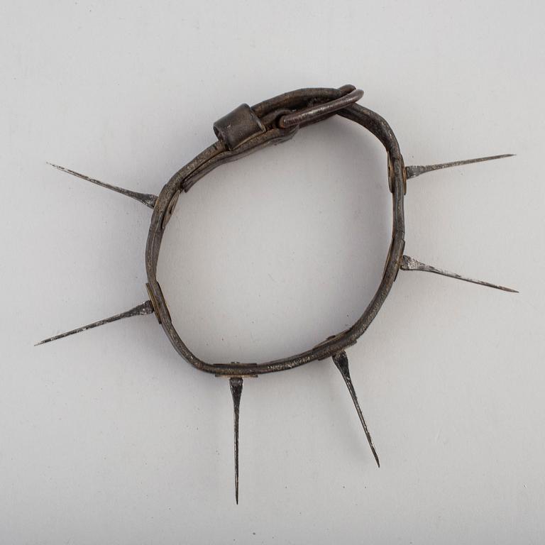 A first half of the 20th century dog collar.