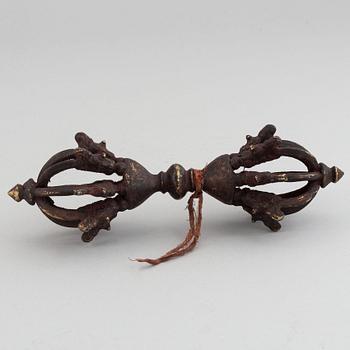 A Tibetan bronze vajra, 20th Century.