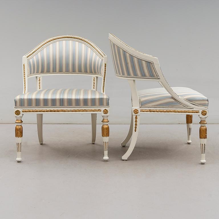 KARMSTOLAR, 1 par, sengustaviansk stil, 1900-talets första hälft.