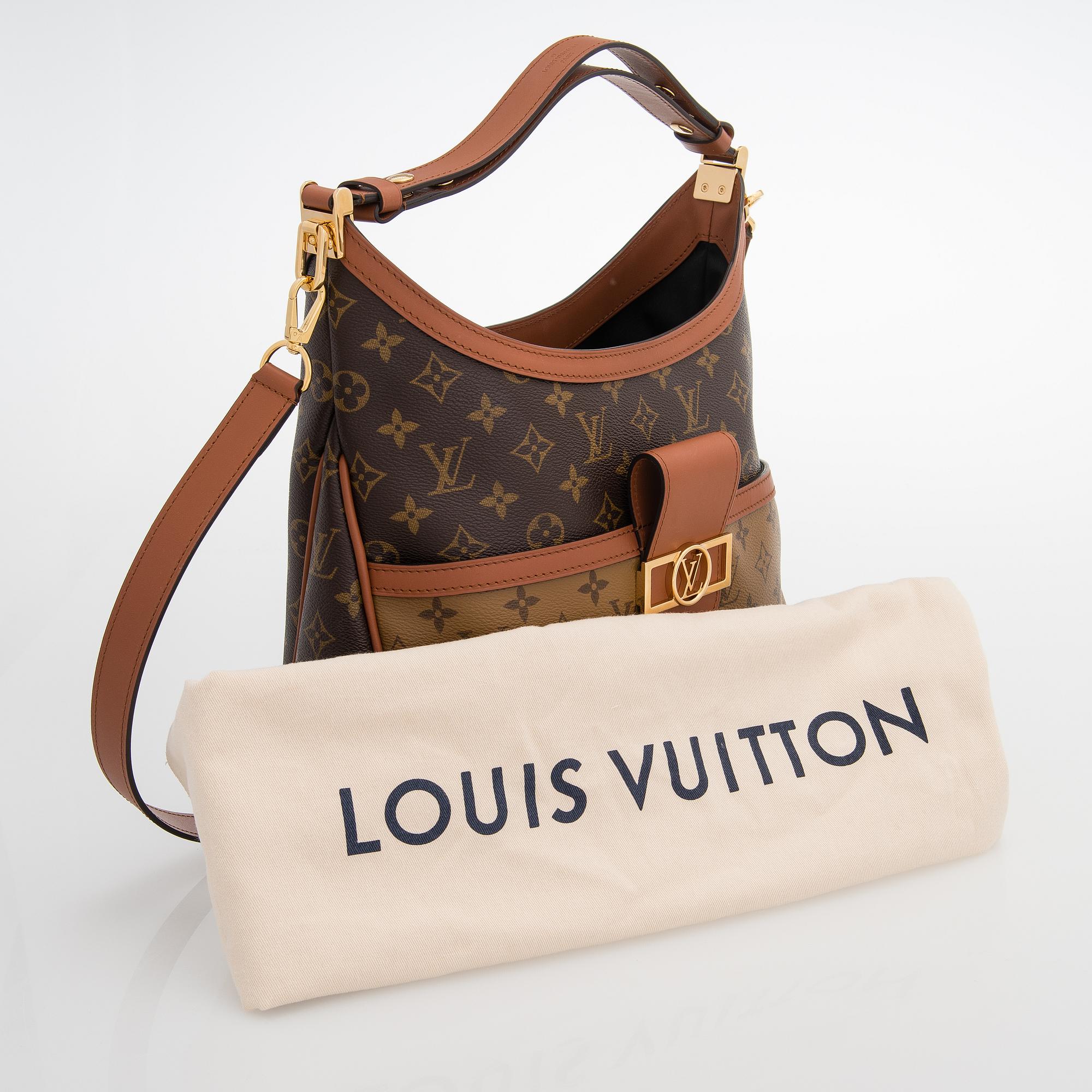 Louis Vuitton, A Monogram 'Hobo Dauphine MM' Bag.