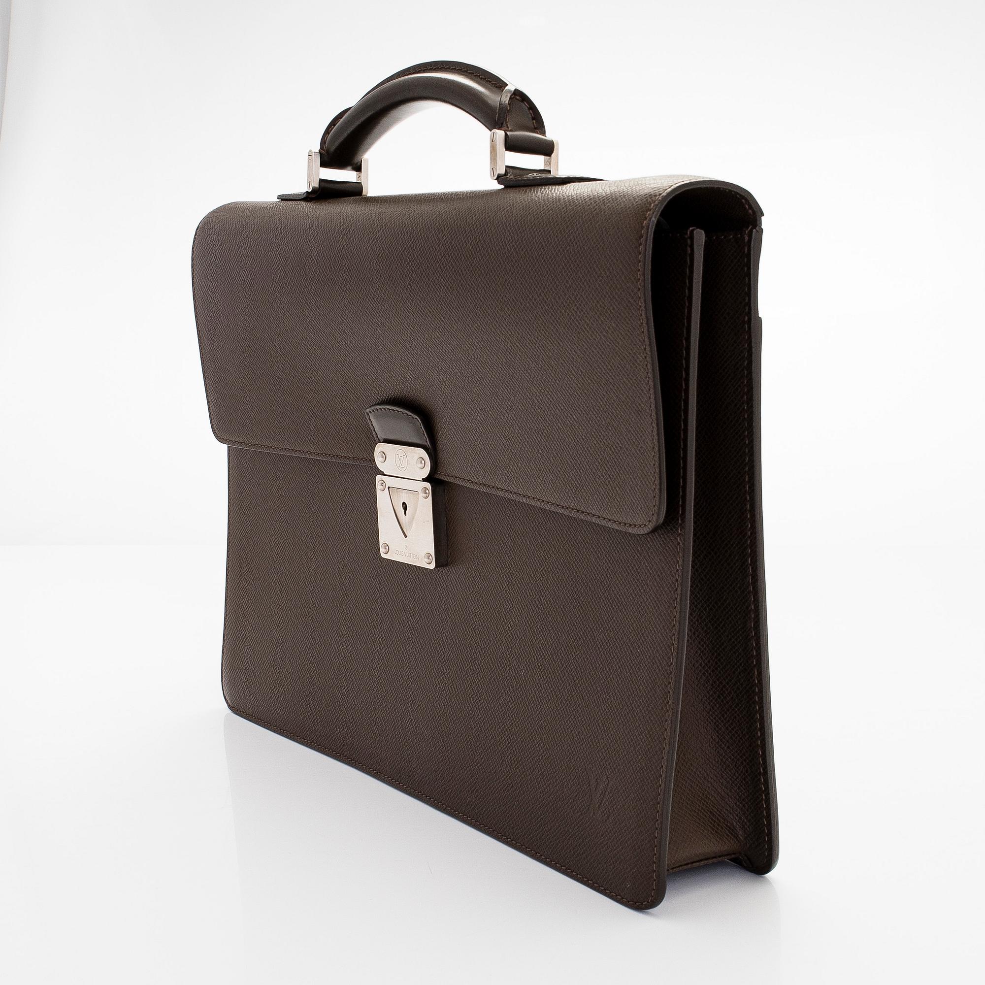 Louis Vuitton, a Taiga leather 'Neo Robusto' briefcase.
