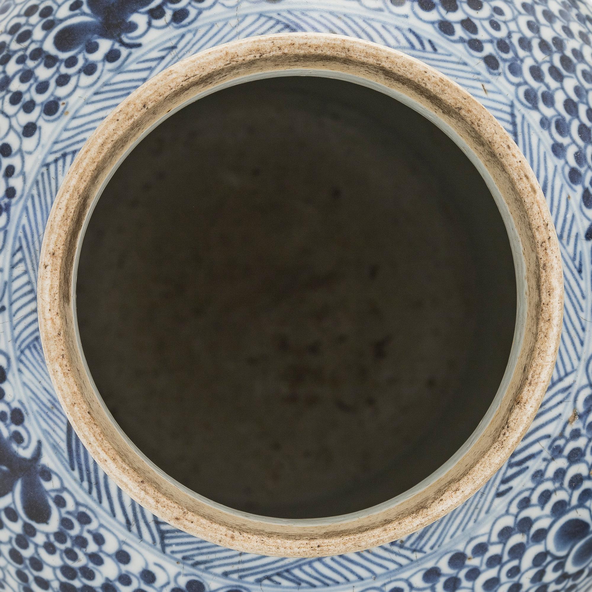 A pair of Kangxi style vases, China, 19th century.