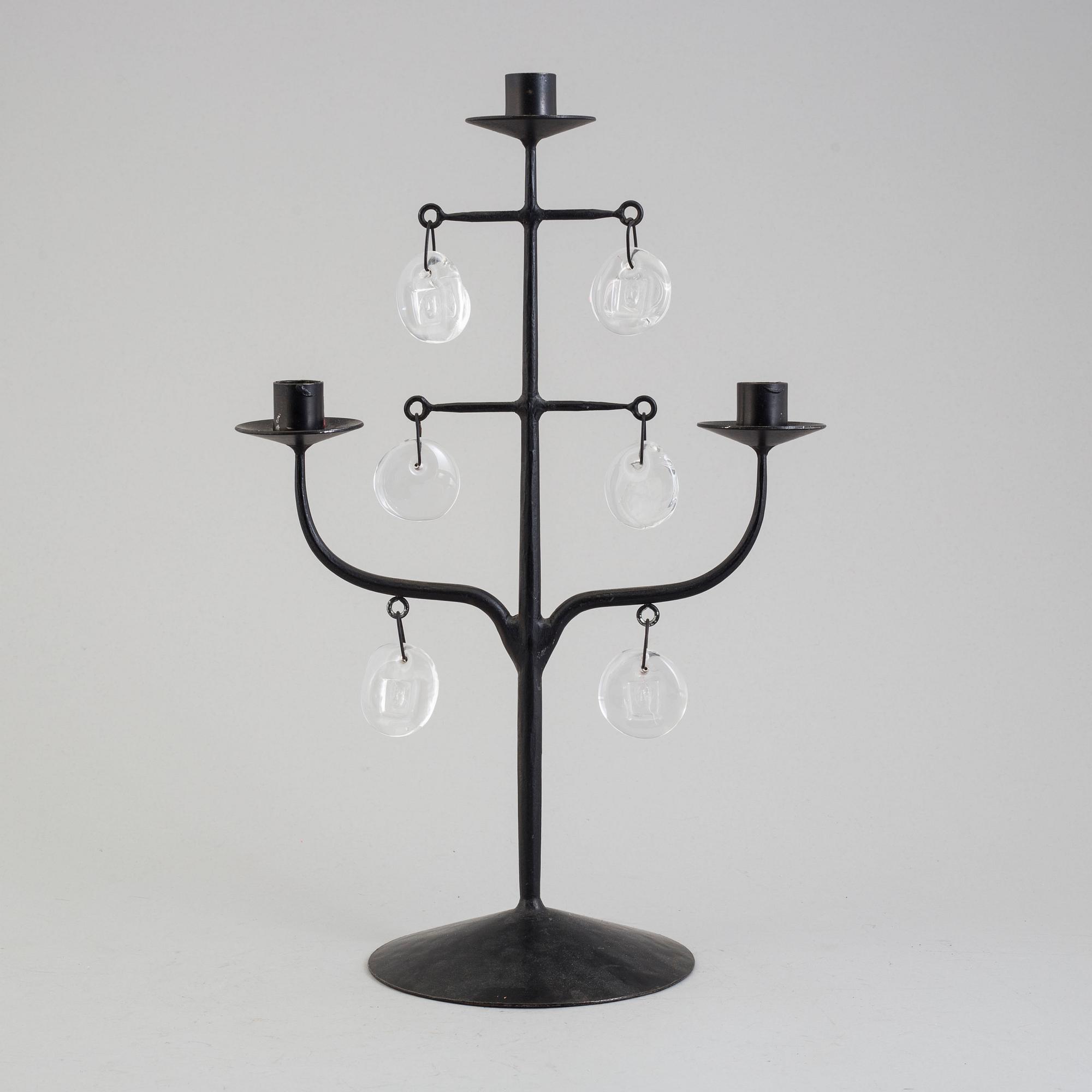 ERIK HÖGLUND, ljusstake, järn med glasmedaljonger, Boda Smide.