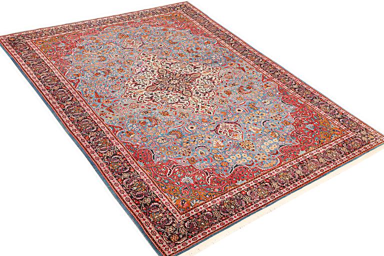 A semi-antique Keshan Carpet, a. 275 x 183 cm.