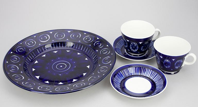 ULLA PROCOPÉ, FAT "Valencia" samt TEKOPPAR "Fiesta", 2 st, porslin, Arabia, 1900-talets mitt.