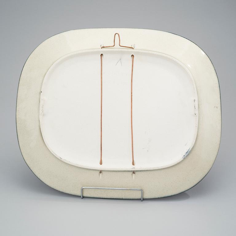 BIRGER KAIPIAINEN, A CERAMIC DISH. Butterflies and flowers. Signed Kaipiainen, Arabia. 1970s.