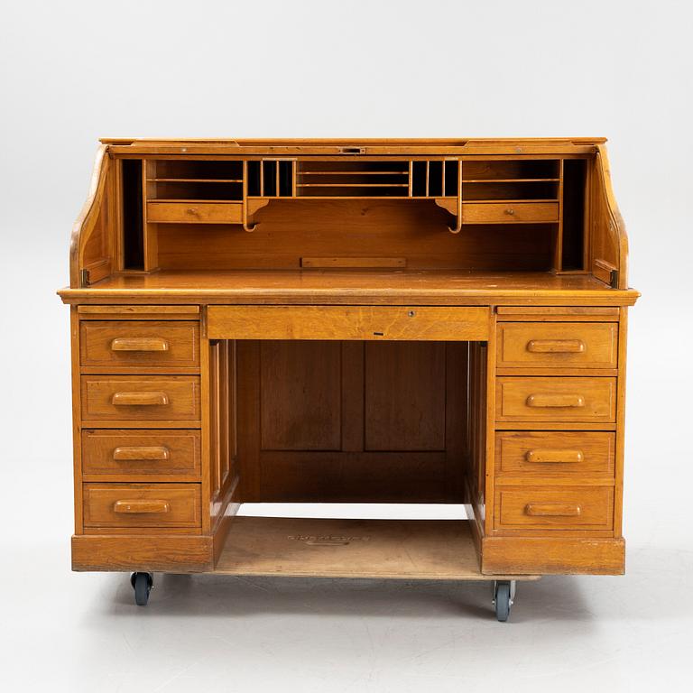 A Jugend roll-top desk, early 20th century.