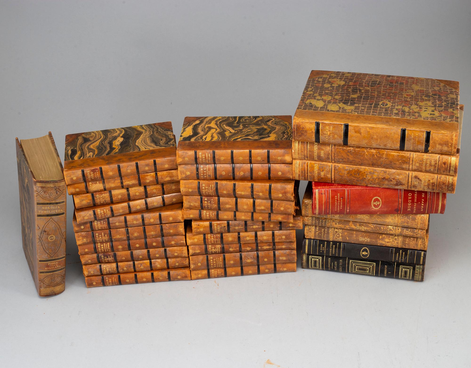 Ca 30 swedish books, first half of the 20t century.