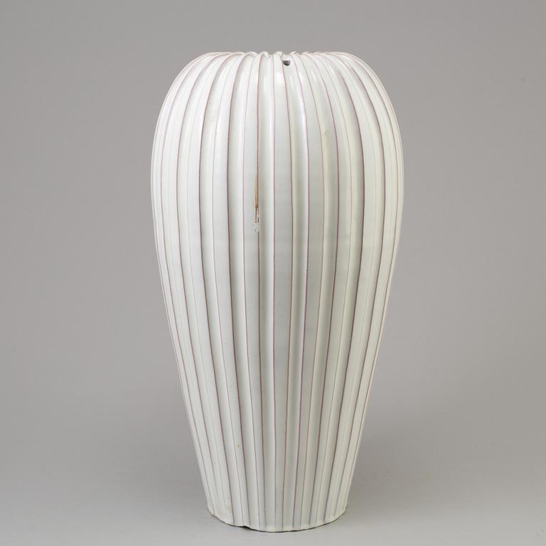 Vicke Lindstrand, a monumental earthenware vase from Upsala Ekeby, 1944-1953 .