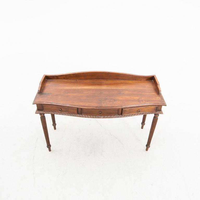 Sideboard 1900-talets senare del.