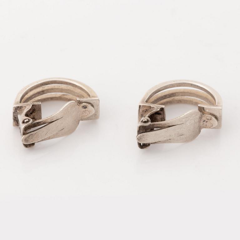 A pair of silver earrings, Ericsson Stilsmycken.