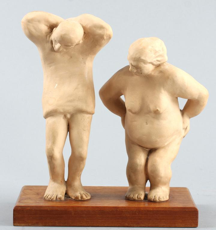 ÅKE HOLM, figurgrupp, terracotta, sign.