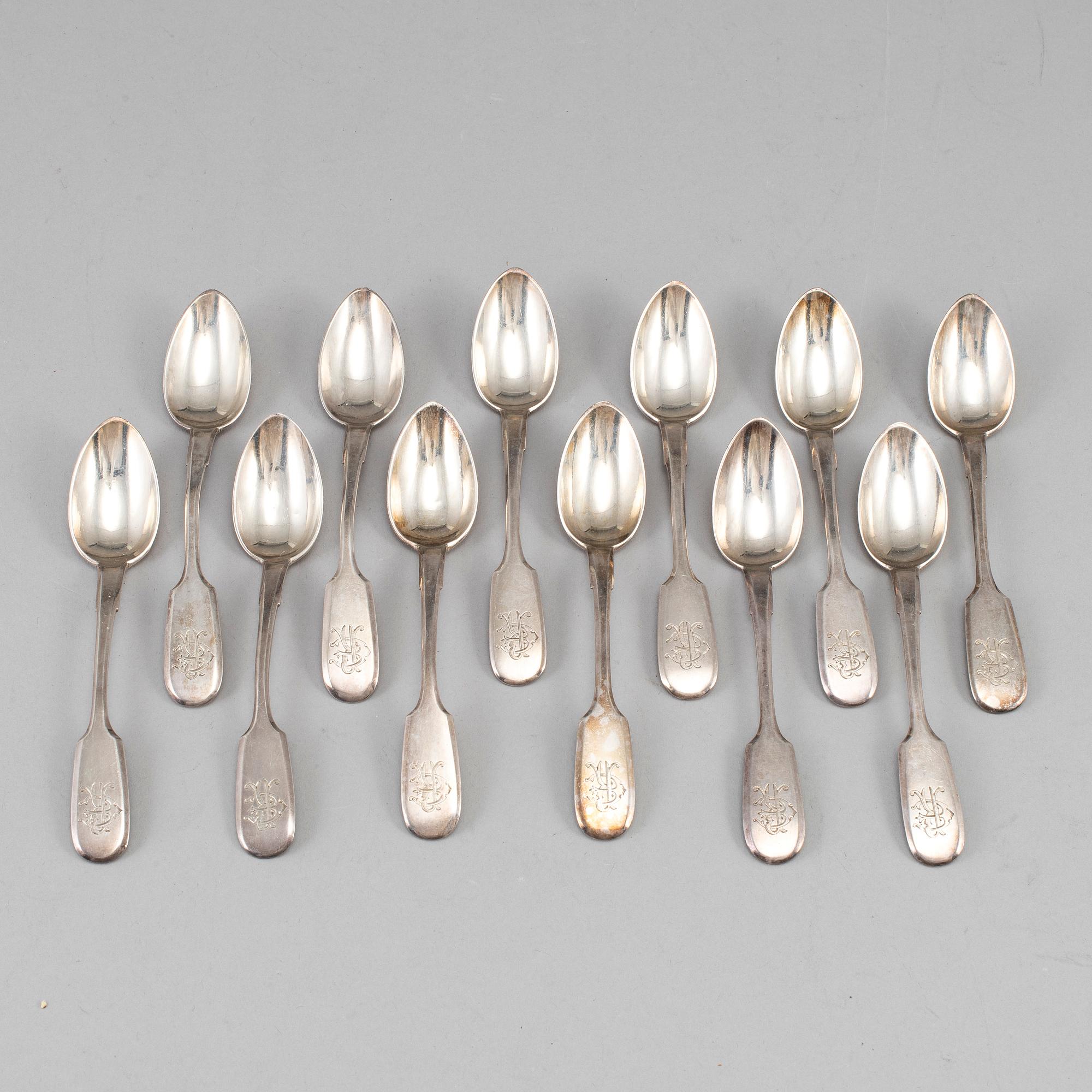 A set of 12 Russian silver coffee-spoons, mark of Grachev, St. Petersburg 1888.