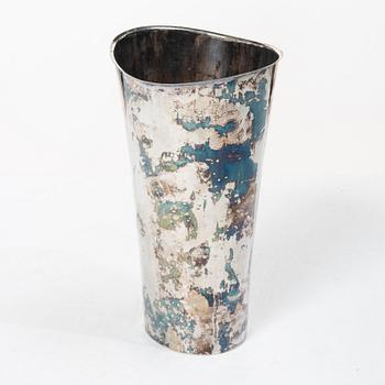 Eric Löfman, Vase, silver, MGAB, Uppsala 1986.