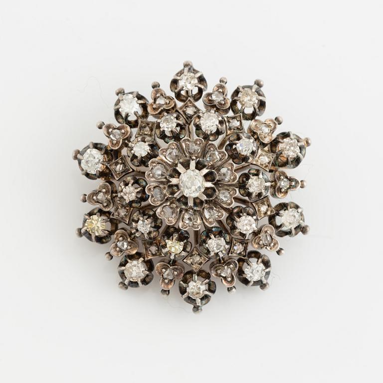 Silver and old cut diamond brooch, around 1900's.
