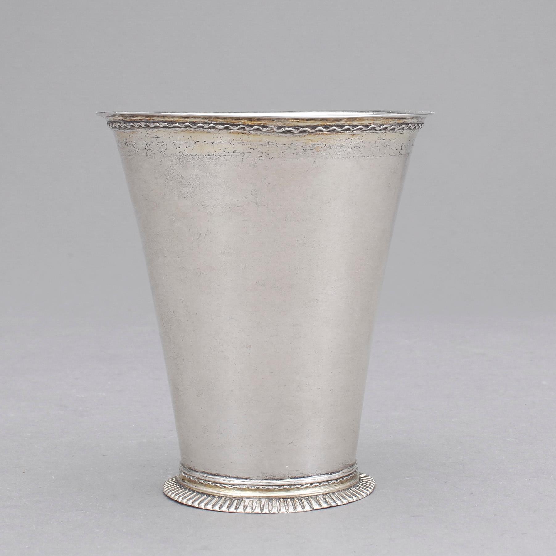 BÄGARE, silver, Sigismund Novosadi d y, Karlskrona 1775. Vikt 73 ca gram.