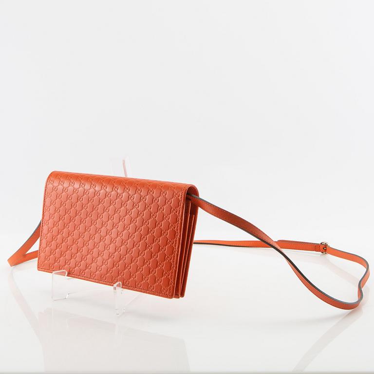 Gucci, väska "GG Supreme Canvas Sherry Line".