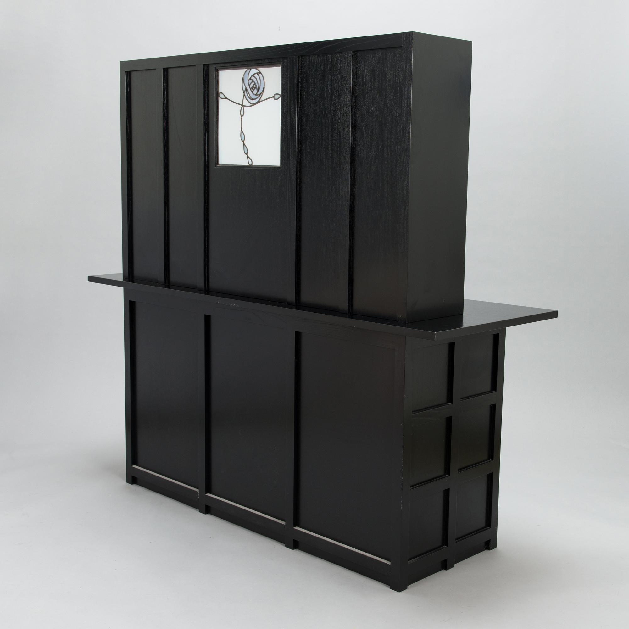 Charles Rennie Mackintosh, an early 21st century 'Buffet 327 DS'' Cassina.