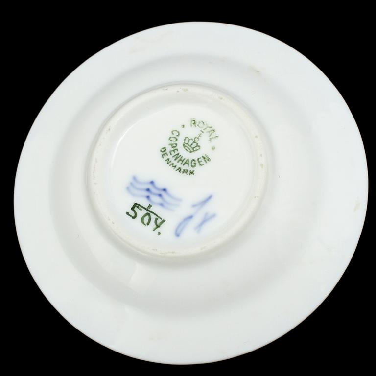 SERVISDELAR, 38 st, porslin, "Musselmalet", Royal Copenhagen, 1900-talets första hälft.