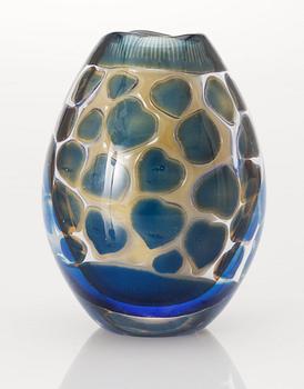 An Edvin Öhrström ariel glass vase, Orrefors 1963.