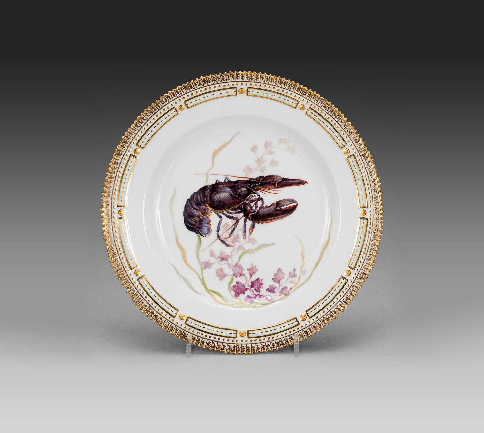 FAT, porslin "Flora Danica", Royal Copenhagen 1962.