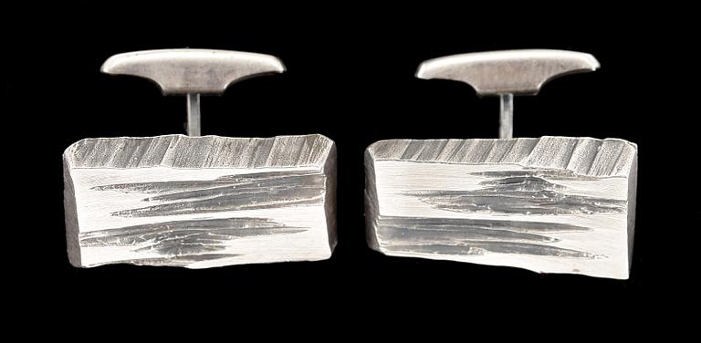 MANSCHETTKNAPPAR, ett par, sterlingsilver, Finland 1978. Tot ca 12 gram.