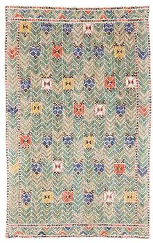 835. DRAPE. "Rågen". Flat weave. 216 x 136 cm. Signed AB MMF.