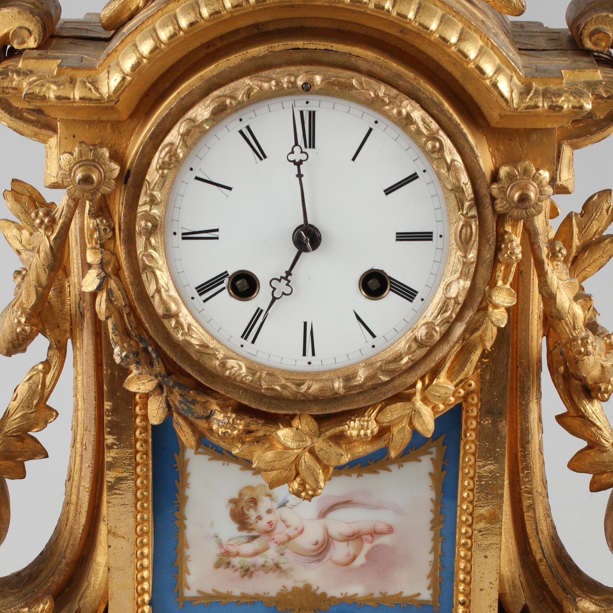 BORDSPENDYL, Louis XVI-stil, 1800-talets andra hälft.