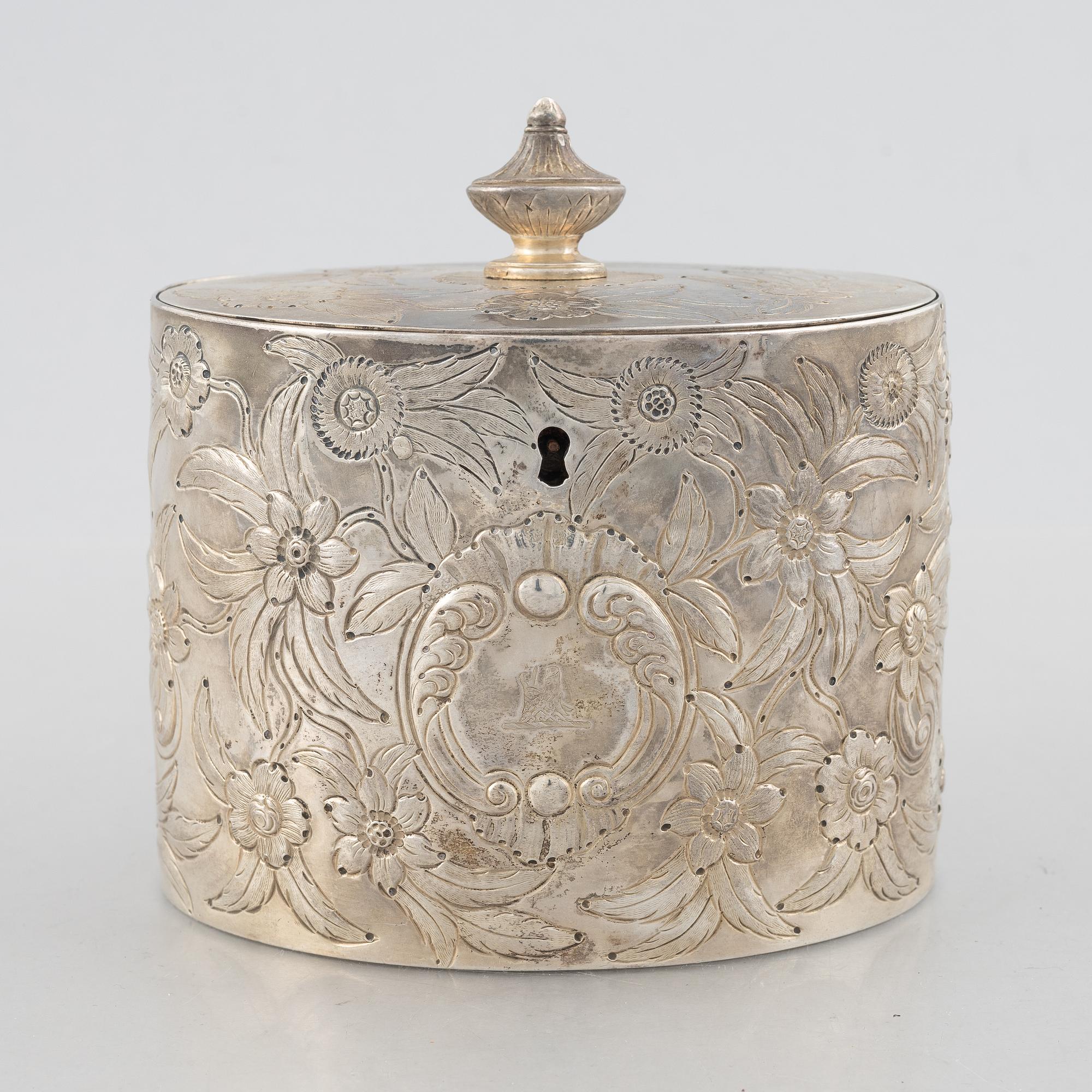An English silver teacaddy, marks of William Vincent, London 1788.